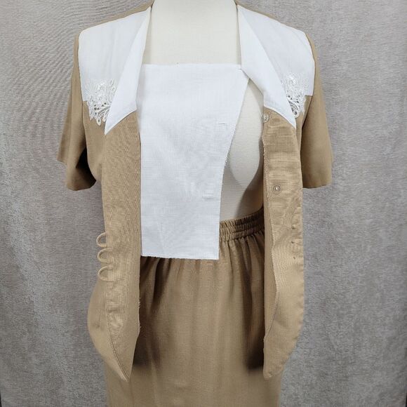 Via Sant Andrea Vintage Tan and White Two Piece Outfit Matching Skirt Set Suit - Picture 2 of 14